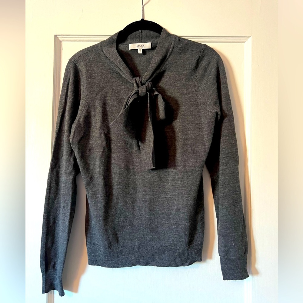 MILLY 100% wool bow tie neck gray sweater, size medium.